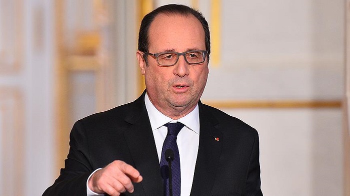 Réfugiés: Hollande souhaite un accord global qui inclut la Turquie et la Grèce